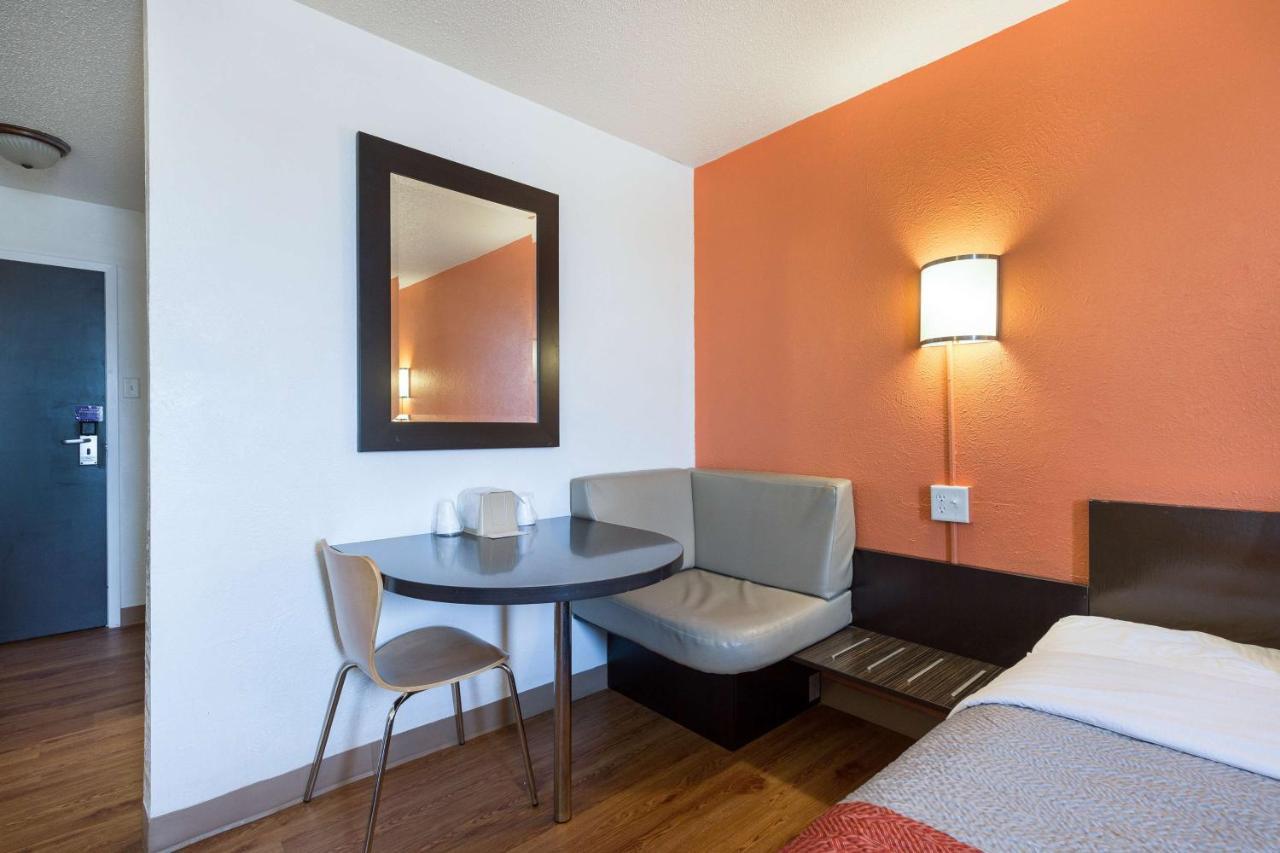 Motel 6-Lincoln, Il Dış mekan fotoğraf